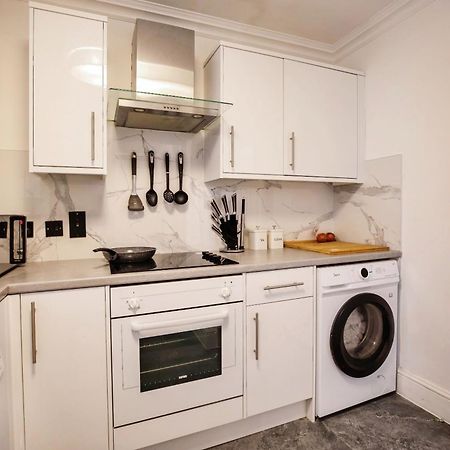 A Stunning Apartment In Paddington Londra Esterno foto