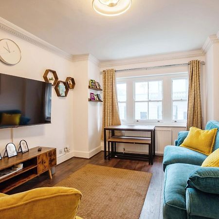 A Stunning Apartment In Paddington Londra Esterno foto