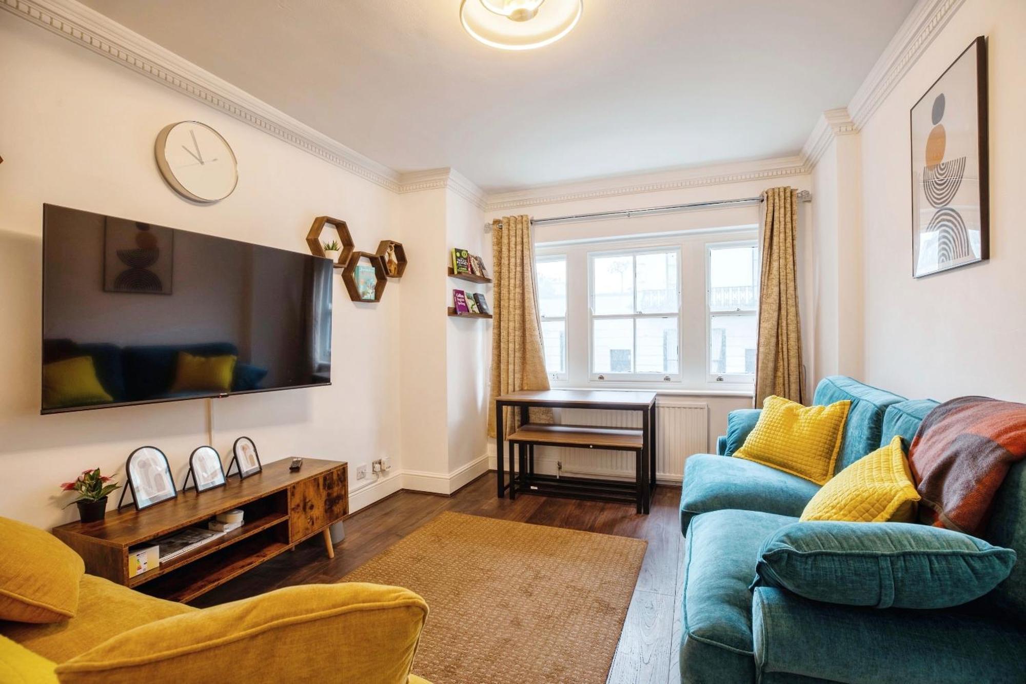 A Stunning Apartment In Paddington Londra Esterno foto